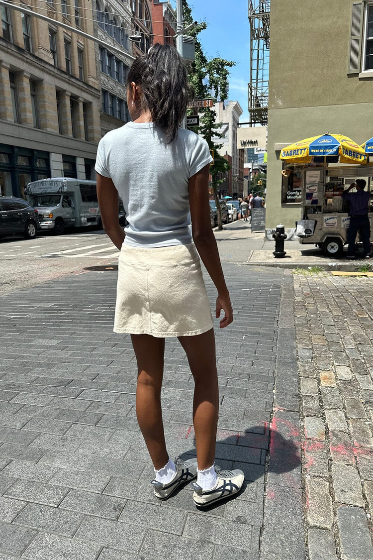 Hailie Basic Top - Brandy Melville