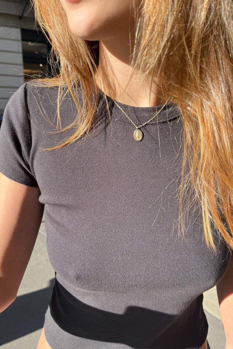Hailie Basic Top - Brandy Melville