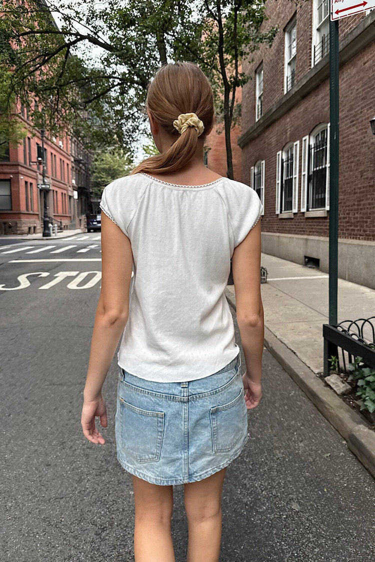 Noa Eyelet Top - Brandy Melville